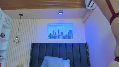 Viiolett online show from January 31, 8:01 pm