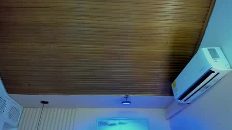 Viiolett online show from September 25, 7:28 pm