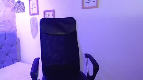 viioleta online show from January 11, 6:23 pm