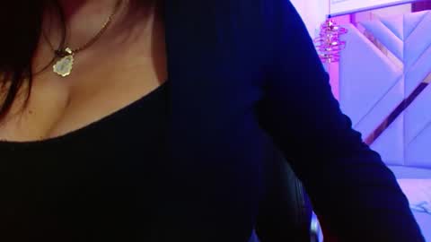 viioleta online show from March 18, 12:19 pm