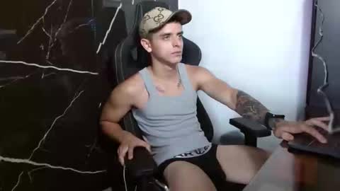 VIK KR online show from February 4, 9:42 pm