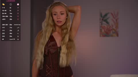 Snapshot of vika54784 chatting on February 21, 5:30 am vika54784 online show from February 21, 5:30 am