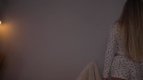 Snapshot of vika54784 chatting on March 9, 10:19 am vika54784 online show from March 9, 10:19 am