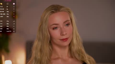 Snapshot of vika54784 chatting on April 23, 4:03 am vika54784 online show from April 23, 4:03 am