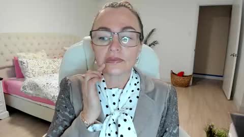 Ukrainian-woman online show from September 26, 11:25 am