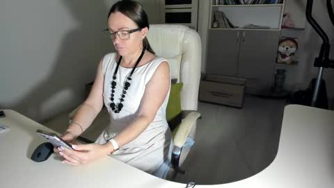 Ukrainian-woman online show from November 23, 6:02 am