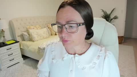 Ukrainian-woman online show from May 4, 11:28 am