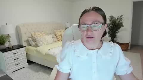 Ukrainian-woman online show from June 11, 10:46 am