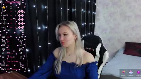 Snapshot of vikapowers chatting on February 11, 3:08 am vikapowers online show from February 11, 3:08 am