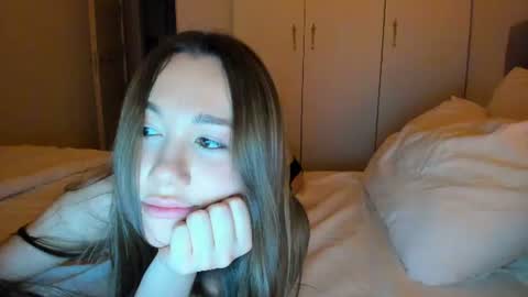 Snapshot of vikawels chatting on June 12, 10:08 pm Vika online show from June 12, 10:08 pm