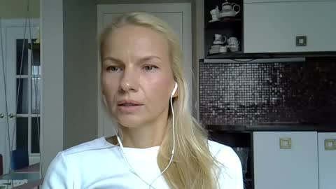 viki_loun5 online show from September 26, 9:02 am