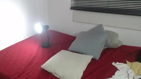 Viki Mom  online show from January 21, 6:45 pm