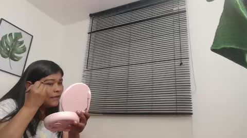 Viki Mom  online show from March 1, 2:15 am