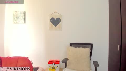 Viki Mom  online show from September 16, 5:03 pm