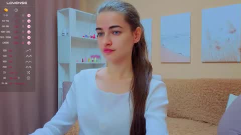 vikiberry online show from September 23, 10:29 am