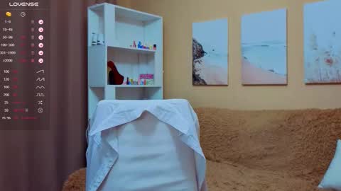 Snapshot of vikiberry chatting on October 19, 4:13 am vikiberry online show from October 19, 4:13 am