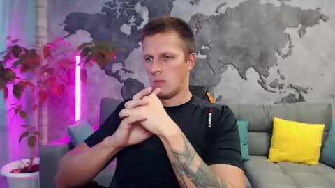 vikingchrisss online show from October 18, 10:27 am