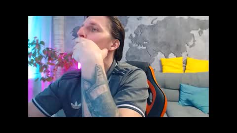 Snapshot of vikingchrisss chatting on March 12, 9:26 am vikingchrisss online show from March 12, 9:26 am