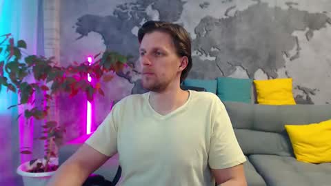 Snapshot of vikingchrisss chatting on April 2, 10:13 am vikingchrisss online show from April 2, 10:13 am