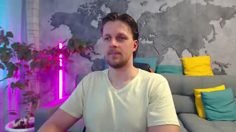 Snapshot of vikingchrisss chatting on April 4, 10:02 am vikingchrisss online show from April 4, 10:02 am