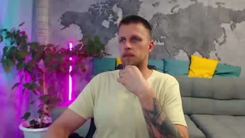 Snapshot of vikingchrisss chatting on July 12, 10:17 am vikingchrisss online show from July 12, 10:17 am