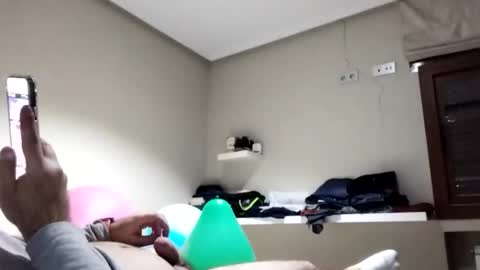 Snapshot of vikingo3333893888 chatting on January 12, 2:00 pm Vikingo online show from January 12, 2:00 pm