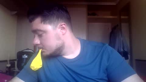 Snapshot of vikingo3333893888 chatting on April 7, 3:56 pm Vikingo online show from April 7, 3:56 pm