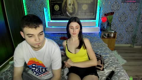 vikki and george online show from February 7, 10:20 pm