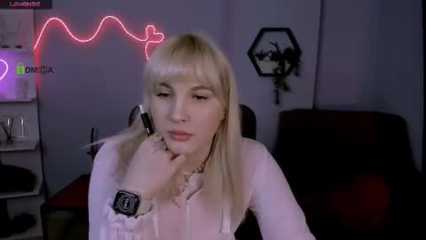 Vikki online show from February 3, 6:51 am