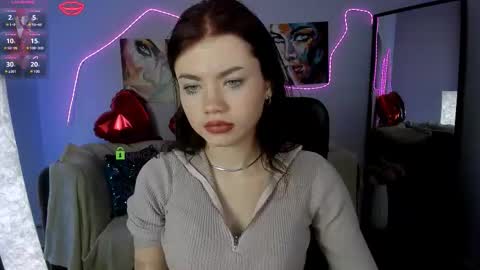 Vikki online show from February 6, 7:06 pm