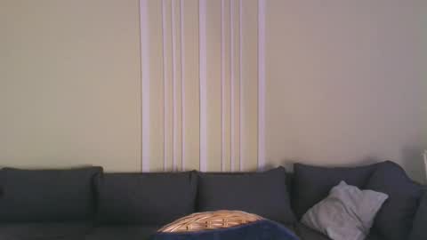 Max online show from September 24, 6:33 pm