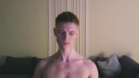 Max online show from October 3, 7:00 pm