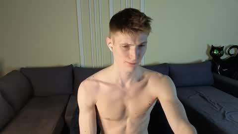 Max online show from November 26, 1:45 pm