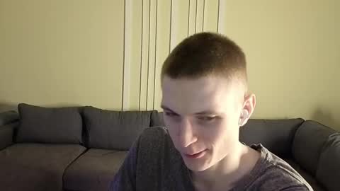 Snapshot of viksons chatting on April 2, 2:47 pm Max online show from April 2, 2:47 pm
