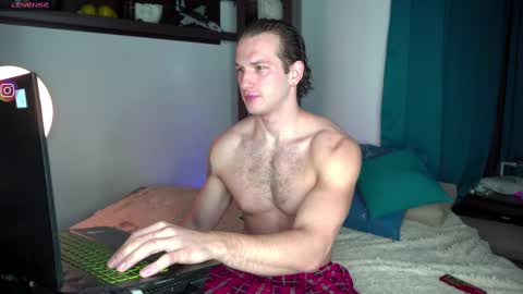 fansly  VITEKsecret online show from February 24, 3:55 am