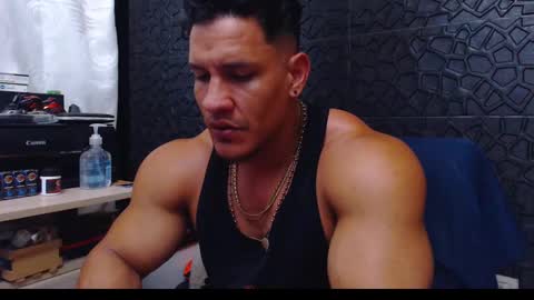 Viktor Herrera online show from December 14, 6:41 pm