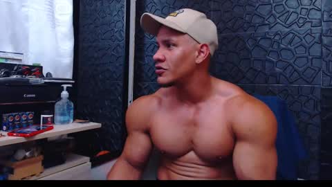 Viktor Herrera online show from December 15, 4:37 pm