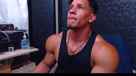 Viktor Herrera online show from December 21, 5:29 pm