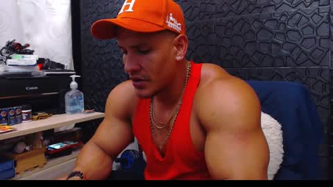 Viktor Herrera online show from December 26, 6:12 pm