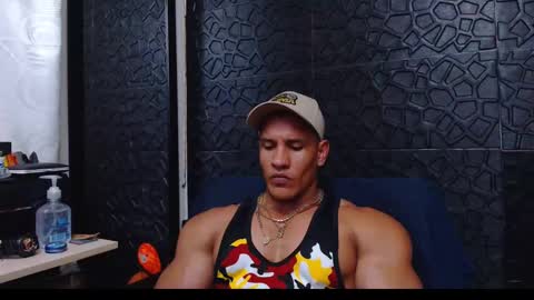 Viktor Herrera online show from January 5, 12:31 am