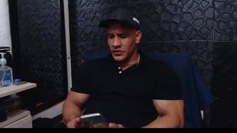 Viktor Herrera online show from January 7, 2:31 am