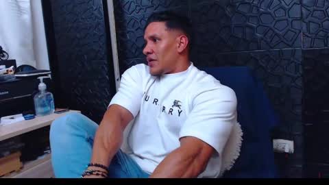 Viktor Herrera online show from January 26, 5:02 am