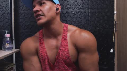 Viktor Herrera online show from October 8, 3:53 pm