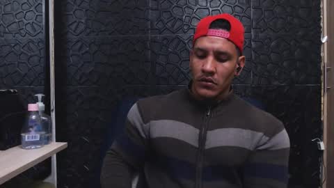 Viktor Herrera online show from October 13, 1:27 am