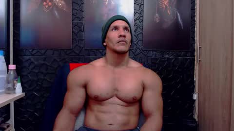 Viktor Herrera online show from February 19, 6:59 pm