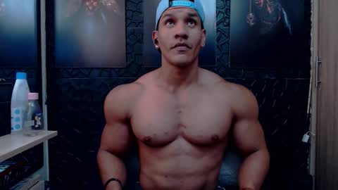 Viktor Herrera online show from February 25, 6:17 pm