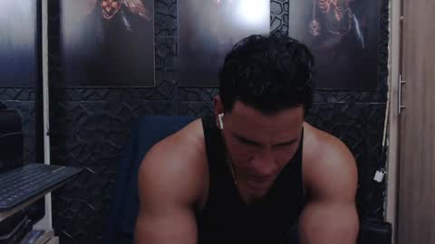 Viktor Herrera online show from April 7, 5:08 am