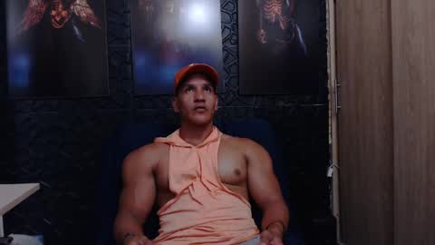 Viktor Herrera online show from June 6, 5:39 pm