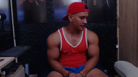 Viktor Herrera online show from June 17, 3:13 pm