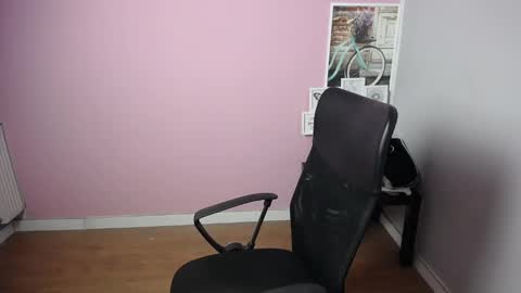 viktoria_lovely online show from February 12, 6:19 am